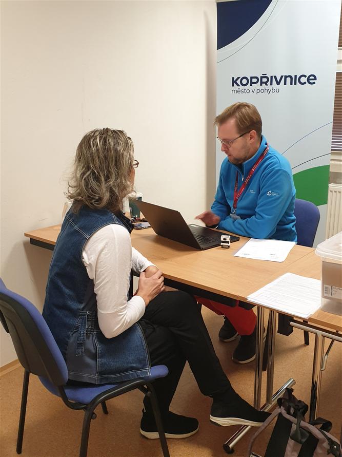 Daruj krev se Zdravým městem Kopřivnice - mobilní odběrový tým na radnici, říjen 14