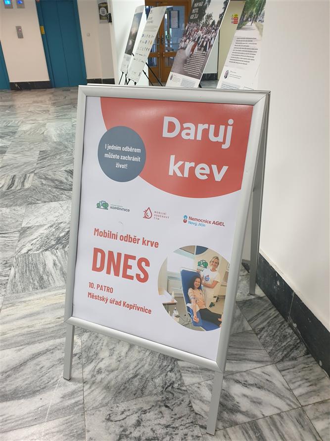 Daruj krev se Zdravým městem Kopřivnice - mobilní odběrový tým na radnici, říjen 12