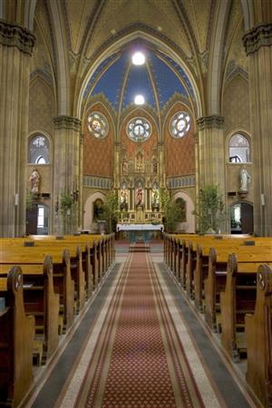 Interiér kostela sv. Bartoloměje