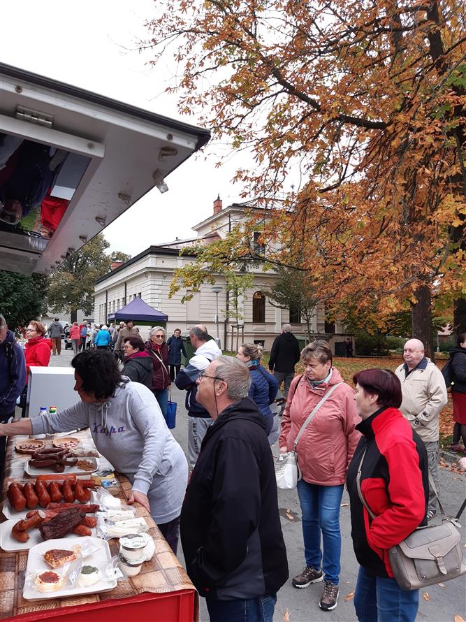 Podzimní dny zdraví (Farmářský trh, měření tělesných hodnot, mykologická poradna) 9
