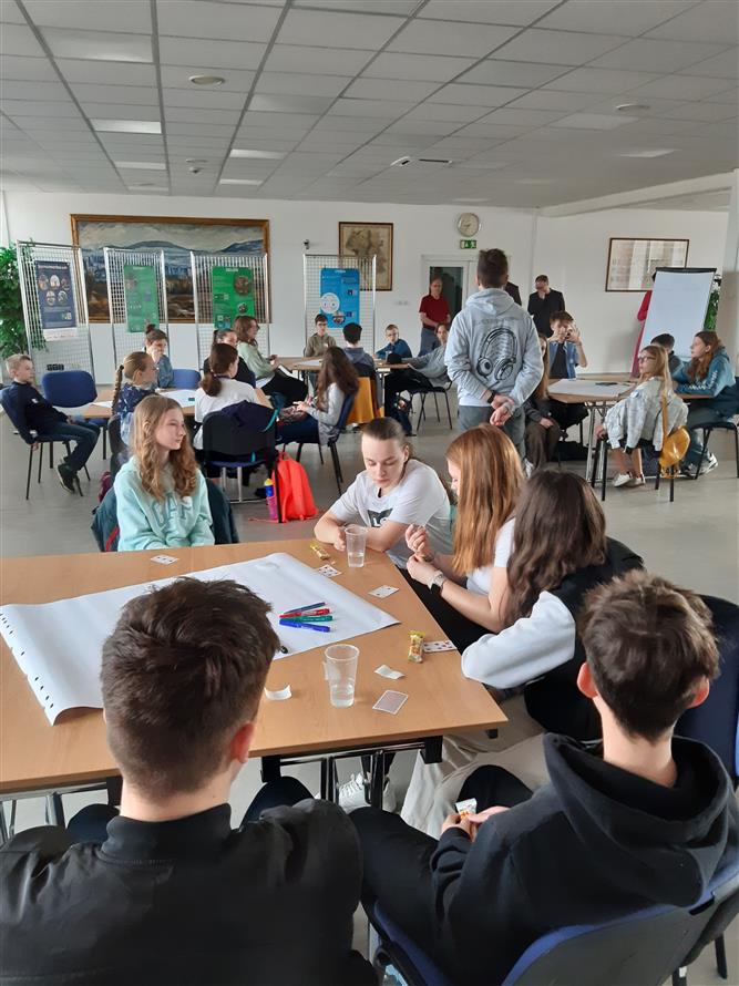 Školní fórum ZŠ 17. listopadu 14