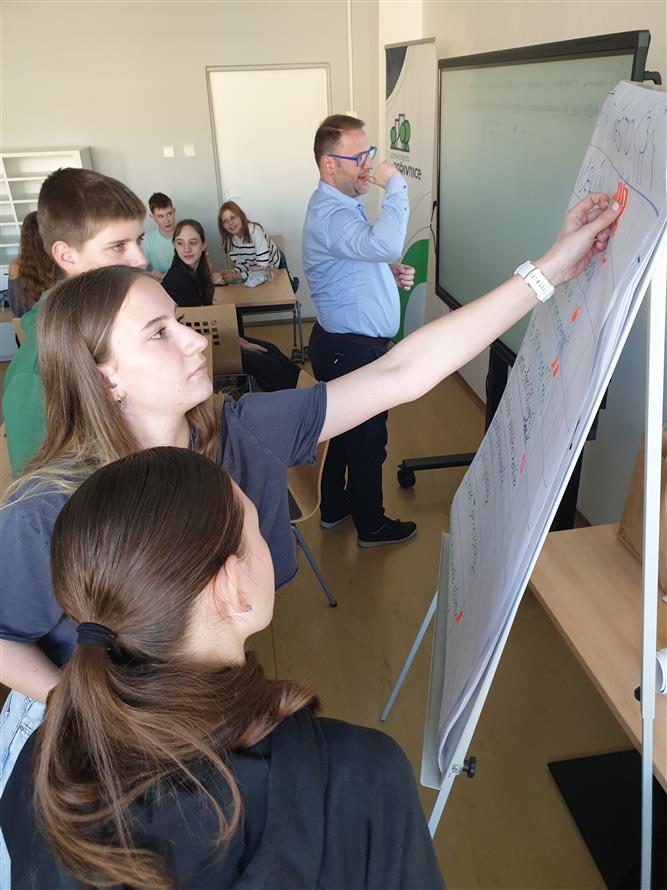 Školní fórum ZŠ 17. listopadu 10 10