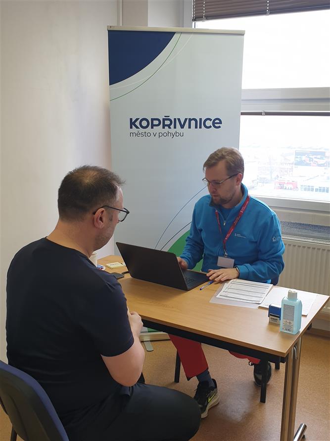 Daruj krev se Zdravým městem Kopřivnice - mobilní odběrový tým na radnici 8 8