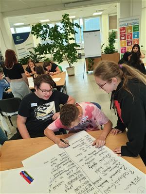 Školní fórum ZŠ Floriána Bayera