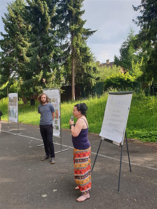 Sejdeme se za hokejkou