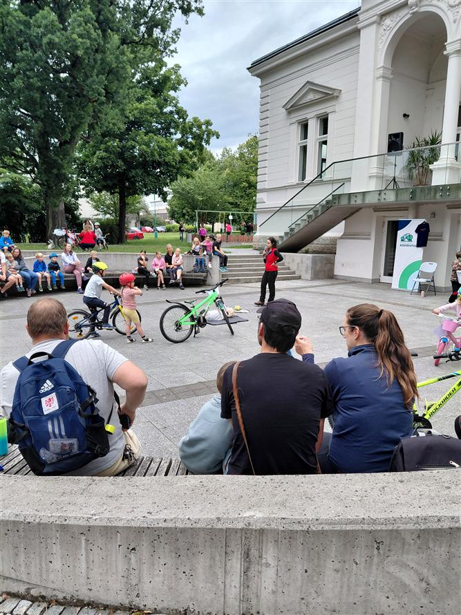 Do práce na kole - Cykloodpoledne s cklohrátkami 1