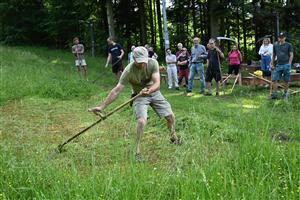 WORKSHOP sečení a naklepávání kosy - projekt Rozmanitostí k rovnováze 12