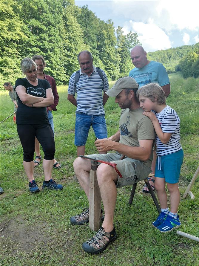 WORKSHOP sečení a naklepávání kosy - projekt Rozmanitostí k rovnováze 2