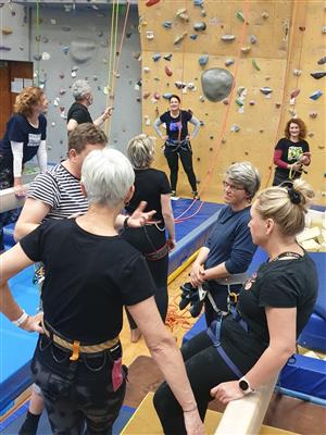 Do práce na kole - V triku na stěnu 9