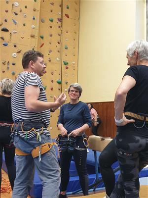 Do práce na kole - V triku na stěnu 8