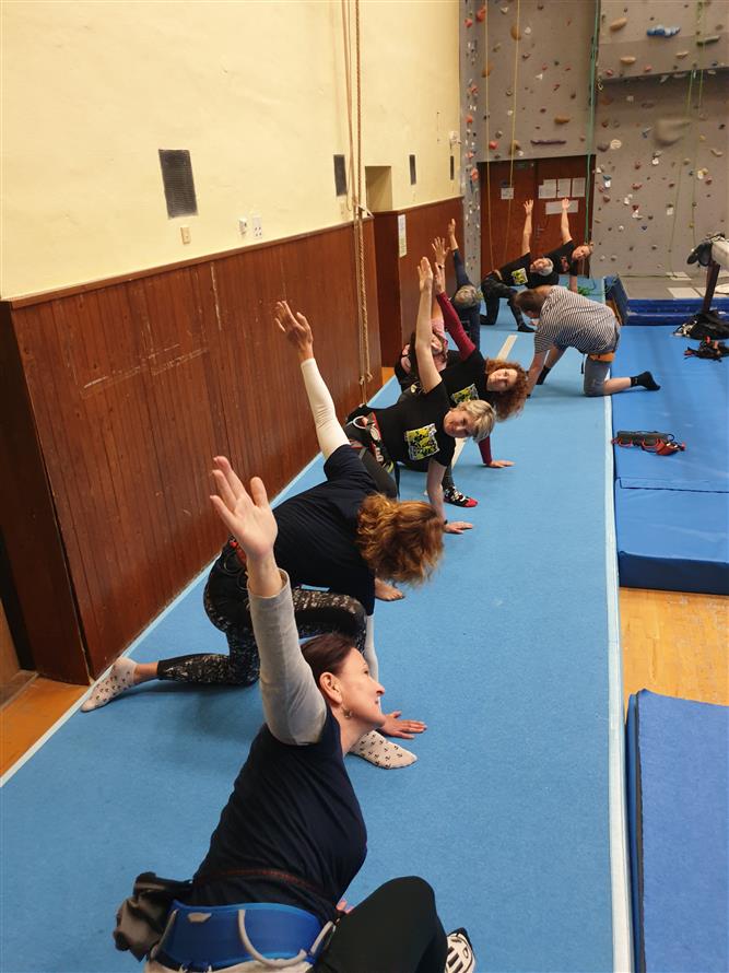 Do práce na kole - V triku na stěnu 2