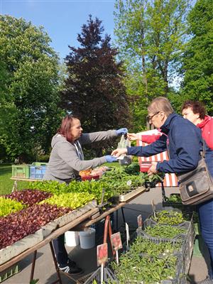Fairtradový stan na květnovém farmářském trhu 21