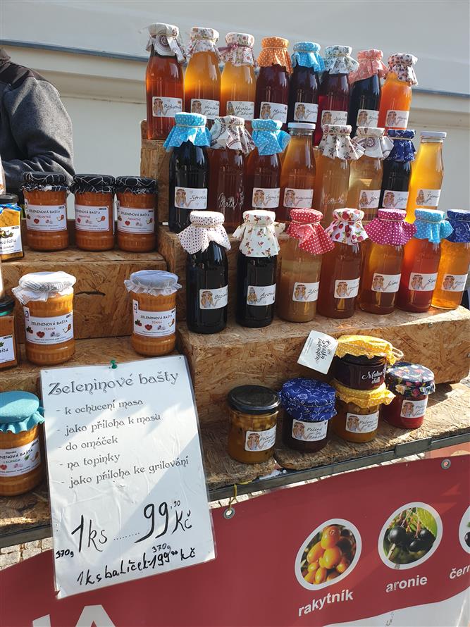 Fairtradový stan na květnovém farmářském trhu 5