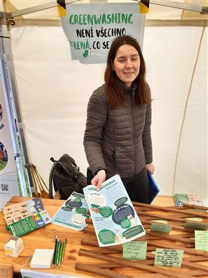 Den Země v Sadu E. Beneše