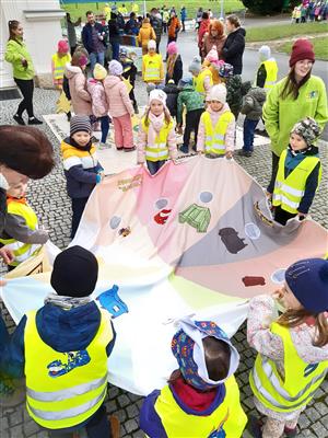 Den Země v Sadu E. Beneše