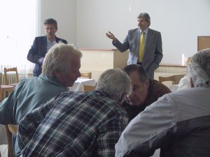 Kopřivničané pocházející ze Slovenska si dali minulý týden první dostaveníčko v Katolickém domě.<br/>
FOTO: DAVID MACHÁČEK