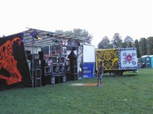 Festival Red Stone byl letos postavený jen na sound systémech, zájem byl ovšem minimální. Dorazilo jen šedesát lidí.<br/><br/>
FOTO: LUBOMÍR SAZOVSKÝ