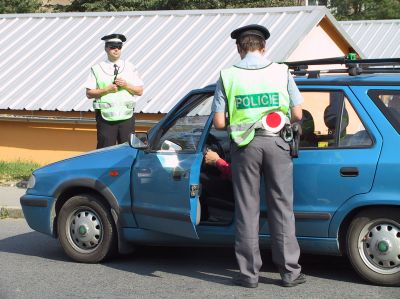 Radar v držení městské policie je hojně využíván. Strážníci společně se státními policisty znovu kontrolovali řidiče projíždějící městem.<br/>                                                                 
FOTO: DANA HOĎÁKOVÁ
