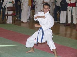 Starší žák Ondřej Kumpošt z klubu SK Masada Praha předvádí boj s imaginárním soupeřem zvaný Kata.<br/>
FOTO: DAVID MACHÁČEK
