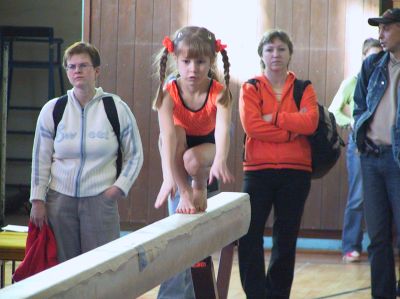 Více než padesát gymnastek se zúčastnilo Vánoční prskavky. Výkony malých závodnic bedlivě sledovali nejen rozhodčí, ale i rodiče.<br/>                                                                
FOTO: DAVID MACHÁČEK
