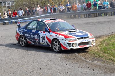 Ukázky jízdy rallyových týmů byly jednou z atrakcí, kterou v sobotu nabízela Tunig Show na tatrováckém polygonu.<br/>                  
FOTO: DAVID MACHÁČEK
