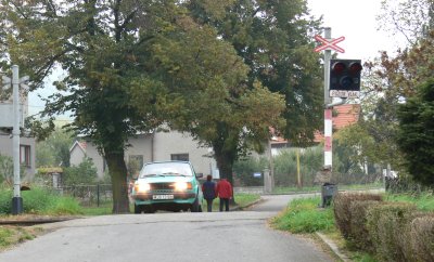 I tento železniční přejezd na ulici Wolkerově bude v příštím týdnu na několik hodin uzavřen z důvodu oprav.<br/>                                                                                                  
FOTO: DANA HOĎÁKOVÁ
