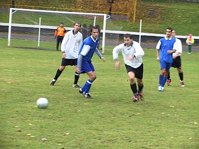 V místním derby se kopřivnickým fotbalistům podařilo porazit houževnatý štramberský tým zejména kvalitní hrou ve středu pole a v obraně.<br/>                                                    
FOTO: ONDŘEJ ZAPLETAL
