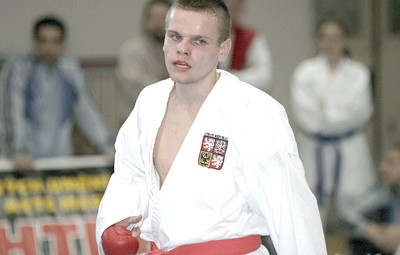 Kopřivnický karatista a reprezentant Milan Burget získal na mítinku Bohemia Cup v Praze zlatou medaili ve váze do 68 kg.