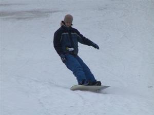 Letošní lyžařská sezona na Červeném kameni je ohrožena nejen absencí sněhu, ale i dlouhotrvajícími spory mezi městem a nájemcem.<br/>                                                         
FOTO: DAVID MACHÁČEK
