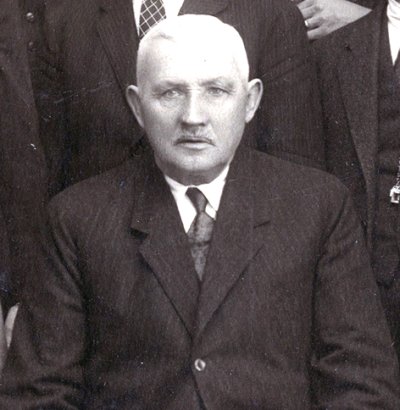 System.Linq.Enumerable+<TakeIterator>d__25`1[System.Char]