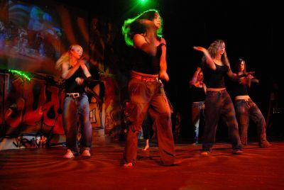 Na přehlídce Schody se i letos převážně tančilo. Na snímku své číslo předvádějí Perfectcats z Kopřivnice.<br/>                           
FOTO: DAVID MACHÁČEK
