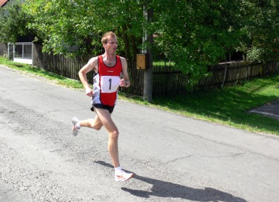 Robert Šádek z kopřivnického Maraton klubu v uplynulých dvou víkendech dominoval závodům Lašské běžecké ligy.<br/><br/>
FOTO: ONDŘEJ ZAPLETAL