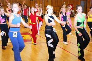 Největší zájem o aerobic při semifinálovém klání pátého ročníku Děti fitness byl mezi dívkami ve věku 14 až 17 let.<br/>                                                                                  
FOTO: ONDŘEJ ZAPLETAL
