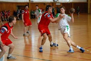 I důslednou obranou vybojovali kopřivničtí házenkáři v domácím utkání cenné vítězství nad týmem Házená Legata Hustopeče.<br/>                                                                 
FOTO: DAVID MACHÁČEK
