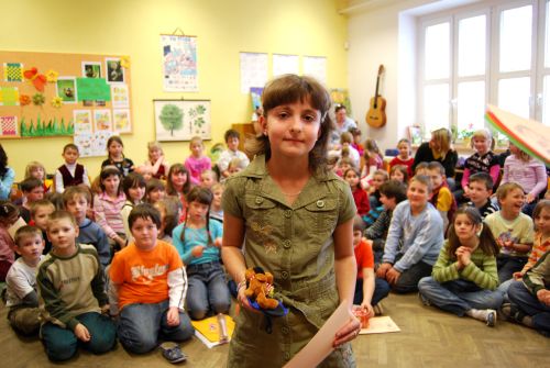 Aneta Busková z třetí třídy triumfovala ve hře na flétnu se skladbou z pohádky Zlatovláska Vez mě, loďko, ke břehu, ve zpěvu se umístila na druhém místě s písní Sladké mámení.<br/>   
FOTO: ILONA MAZALOVÁ
