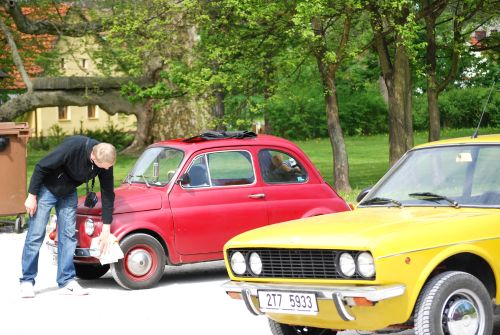 Pro majitele většiny fiatů patřilo očištění vozidla před jízdou od pomyslného prachu ke každodenním rituálům.<br/>
FOTO: ILONA MAZALOVÁ
