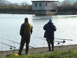 Klidné rybaření na přehradě ve Větřkovicích už téměř rok může být jen snem. Kolem rybářského využívání nádrže se totiž stále vznášejí spory.<br/>                                               
FOTO: DAVID MACHÁČEK
