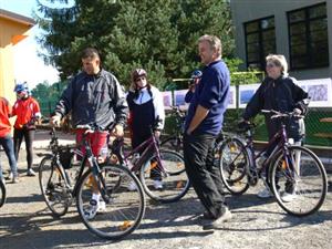 Největší problémem pro účastníky Závišického pedálu byla na startu volba trasy. Všechny totiž byly atraktivní, s různým výškovým převýšením.<br/>                                                   
FOTO: ILONA MAZALOVÁ
