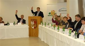 System.Linq.Enumerable+<TakeIterator>d__25`1[System.Char]