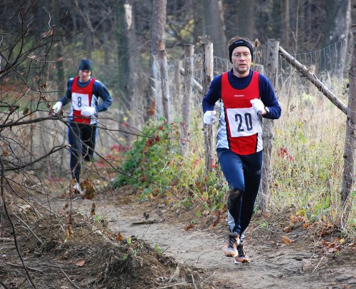 Běh 17. listopadu uzavřel letošní ročník Lašské běžecké ligy. Michal Keller z Maraton klubu Kopřivnice (na snímku) si v něm doběhl v čase 19:06 pro celkové 5. místo.              <br/>
FOTO: JANA FEILHAUEROVÁ
