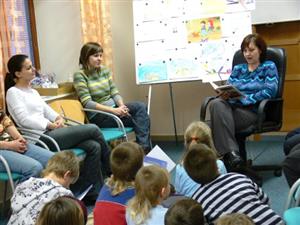 Druhé veřejné čtení pro děti přilákalo do Centra mládeže v Mošnově nejen hodně dětských posluchačů, ale zároveň i předčítajících. Další čtení se uskuteční 31. 3. v 17 hodin. <br/>
FOTO: ILONA MAZALOVÁ
