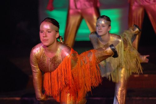 Taneční skupina Styx předváděla na Schodech odvážné akrobatické kousky. Jejich vystoupení jim nakonec vyneslo cenu poroty.<br/>
FOTO: DAVID MACHÁČEK
