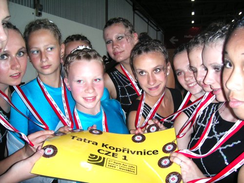 Prezentační skupina klubu SPV ASK Tatra Kopřivnice se se skladbou Pavučina představila na světové akci 1st Gym for Life Challenge, kterou hostil rakouský Dornbirn.<br/>
FOTO: S. DRATVOVÁ
