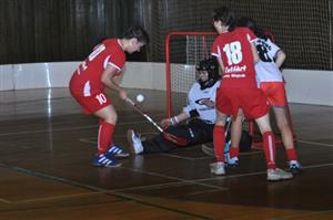 Florbalistky FBC Vikings Kopřivnice v loňské druholigové sezoně skončily bez bodu poslední. V té nové si hned v prvním zápase připsaly na konto vítězství.<br/>
FOTO: DANA HOĎÁKOVÁ
