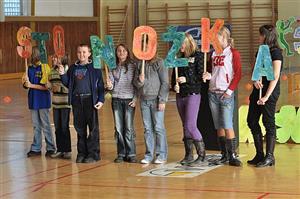 System.Linq.Enumerable+<TakeIterator>d__25`1[System.Char]