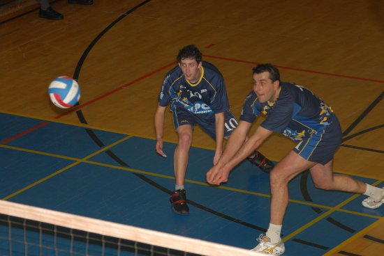 I když kopřivnický volejbalový tým mužů v sobotu sehrál s Morávkou velice vyrovnaný duel, na vítězství ani v jednom ze dvou zápasů nedosáhl.
FOTO: DAVID MACHÁČEK
