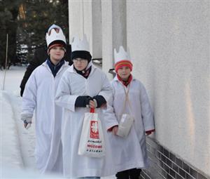 Ještě do konce týdne se budou v ulicích města pohybovat skupiny tříkrálových koledníků.
FOTO: DANA HOĎÁKOVÁ