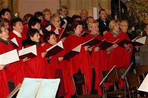 Přes pětadvacetiletou tradici potvrzoval naplněný kopřivnický kostel, že vánoční koncerty Pěveckého sdružení Kopřivnice se stále těší velké oblibě.
FOTO: DAVID MACHÁČEK