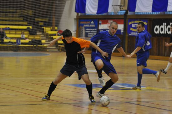 Jiří Zátopek pomohl šesti brankami Viagře Štramberk k celkovému vítězství v jubilejním turnaji Tatry a zároveň se stal jeho nejlepším střelcem.
FOTO: JANA FEILHAUEROVÁ