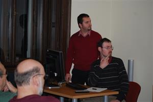 Historická přednáška v Lašském muzeu v Kopřivnici vyústila v zajímavou a zasvěcenou diskuzi od přednášejícího Jana Al Saheba a jeho posluchačů.
FOTO: DANA HOĎÁKOVÁ